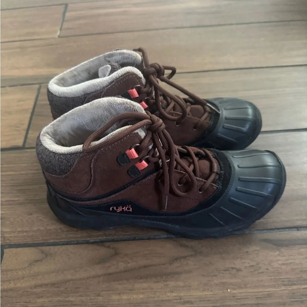 RYKA Women's Mallory ankle boots brown size 8.5